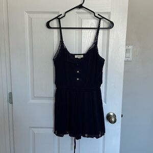 🔥One the land short jumper navy blue size M